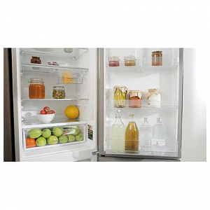 Холодильник Ariston HS 4200 X